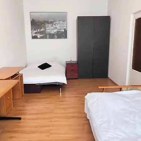 Apartrooms Rondo Onz Dnf 39 Grzybowska Quarto em Acomodações Particulares